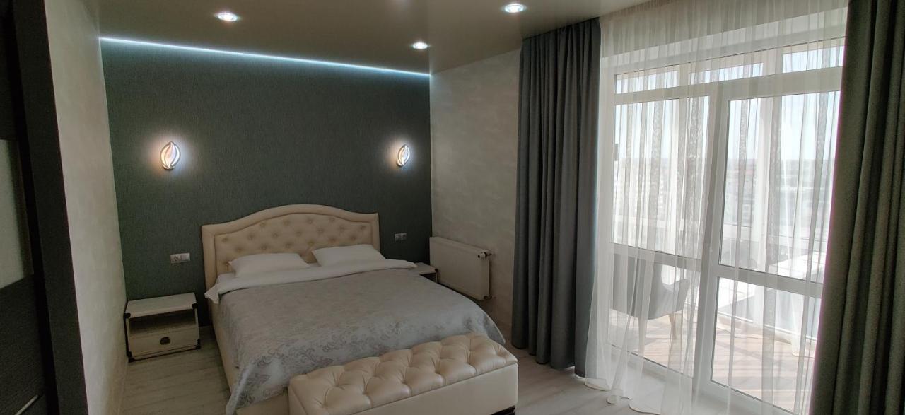 Yarovytsya Vip In The Center Apartamento Lutsʼk Exterior foto